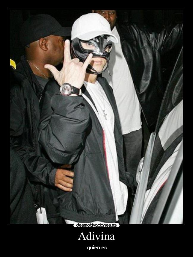 carteles rey myseriowwedisfrazmascara desmotivaciones