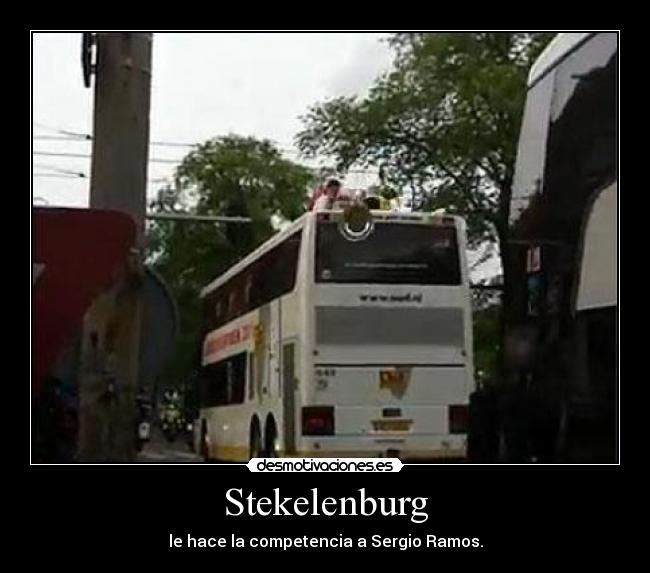 Stekelenburg - le hace la competencia a Sergio Ramos.