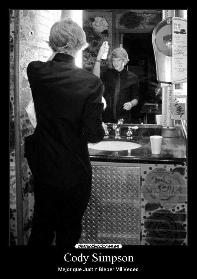 Cody Simpson - Mejor que Justin Bieber Mil Veces.