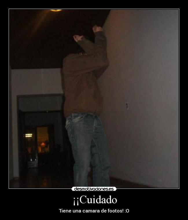 ¡¡Cuidado - Tiene una camara de footos! :O