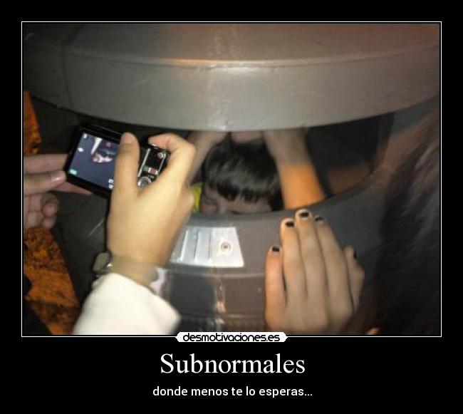 carteles hugo gilipollas vasura desmotivaciones