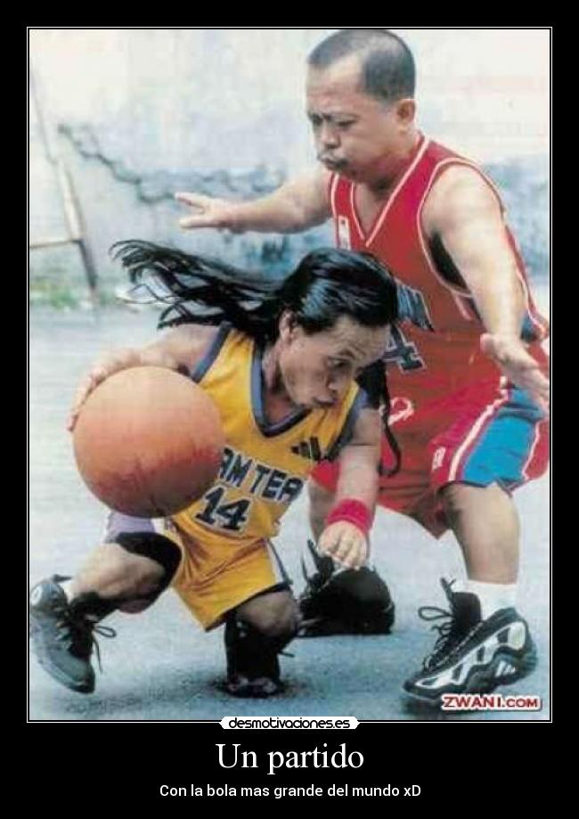 Un partido - Con la bola mas grande del mundo xD