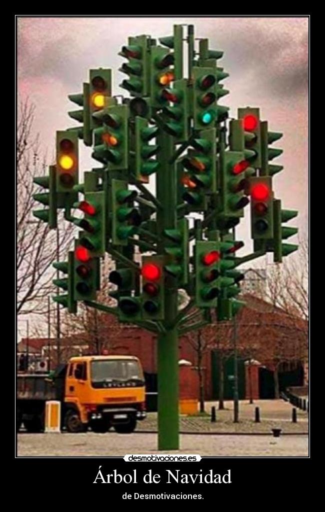 Árbol de Navidad - de Desmotivaciones.