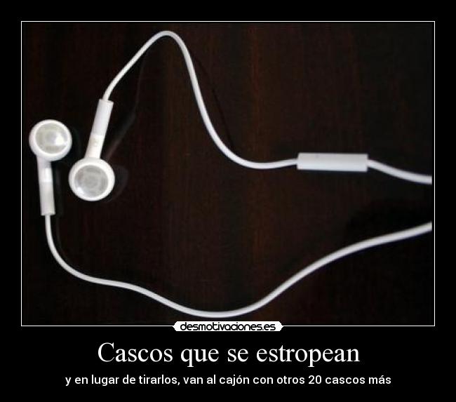 Cascos que se estropean - y en lugar de tirarlos, van al cajón con otros 20 cascos más