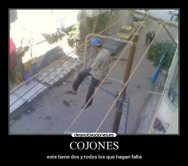 COJONES -