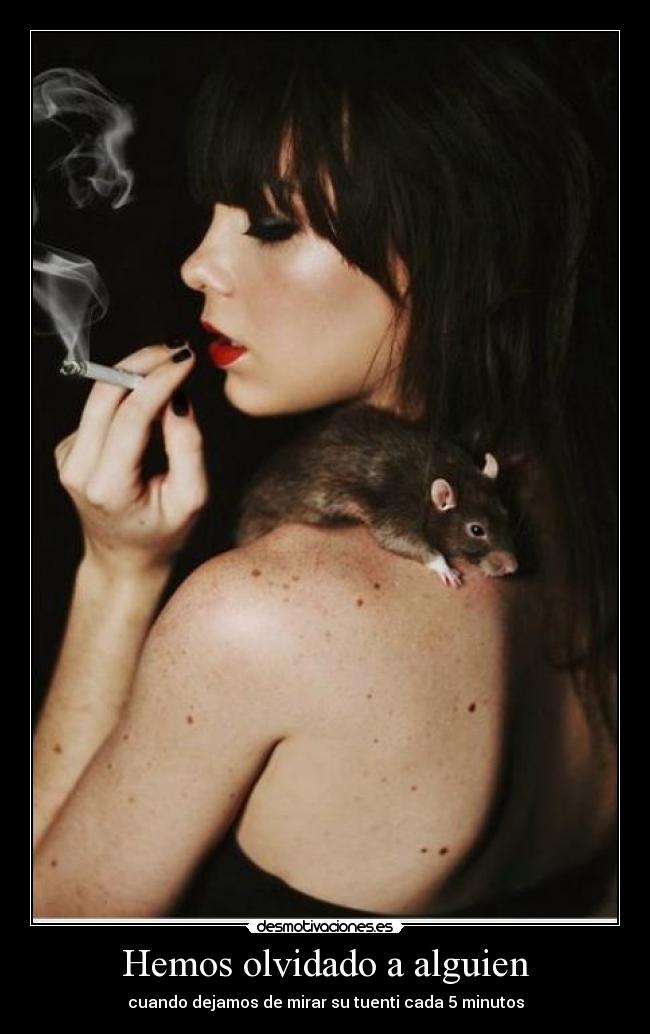 Hemos olvidado a alguien - cuando dejamos de mirar su tuenti cada 5 minutos