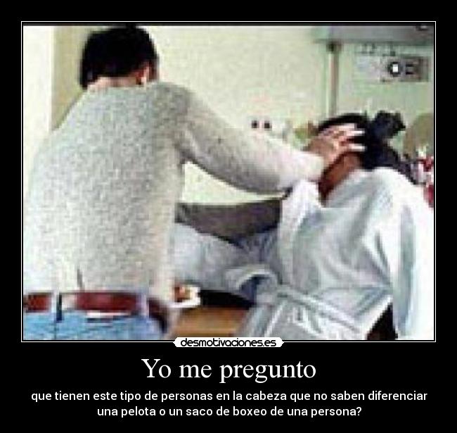 carteles pegando desmotivaciones