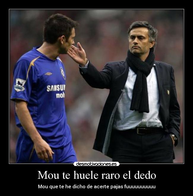 Mou te huele raro el dedo - Mou que te he dicho de acerte pajas fuuuuuuuuuu