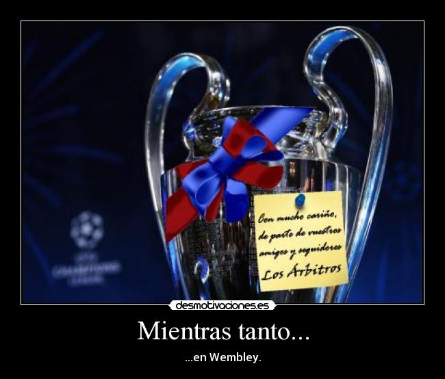 Mientras tanto... - ...en Wembley.