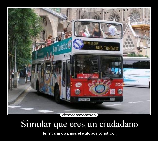 Simular que eres un ciudadano - feliz cuando pasa el autobús turístico.