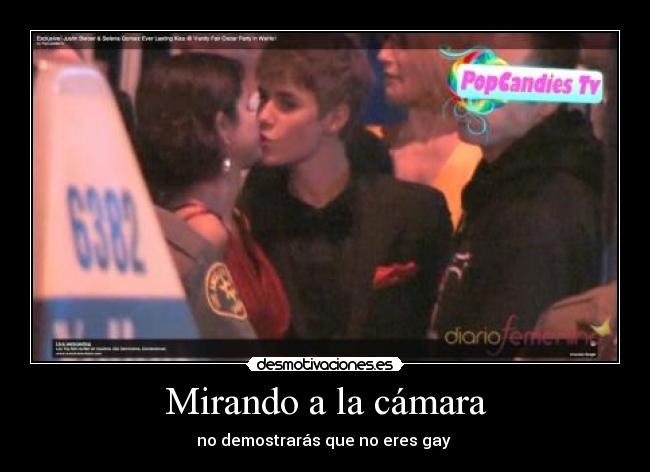 Mirando a la cámara - 