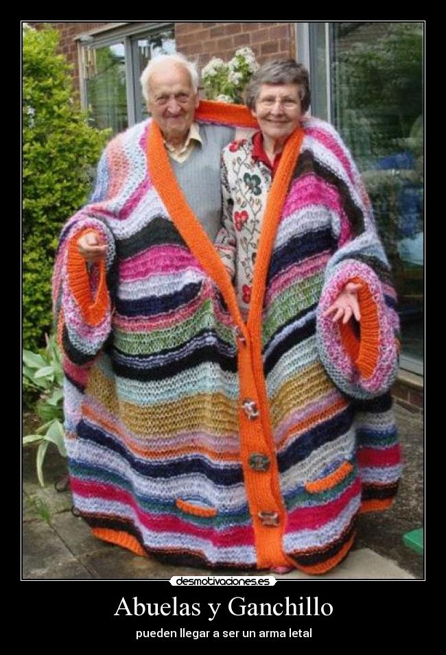 carteles arma letal abuelas ganchillo desmotivaciones