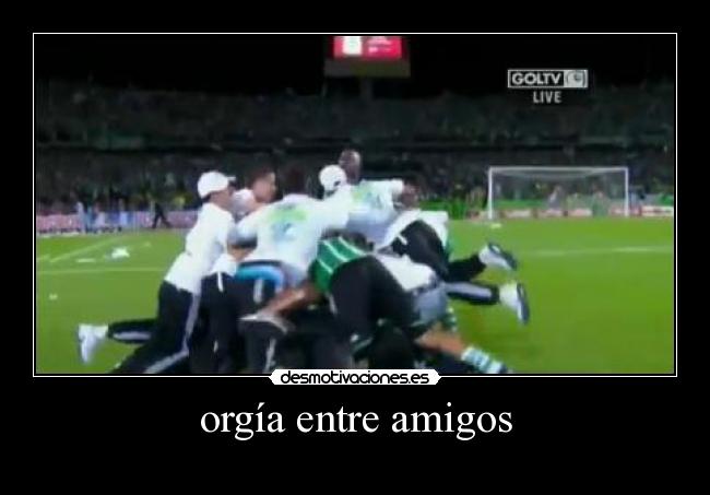 orgía entre amigos - 