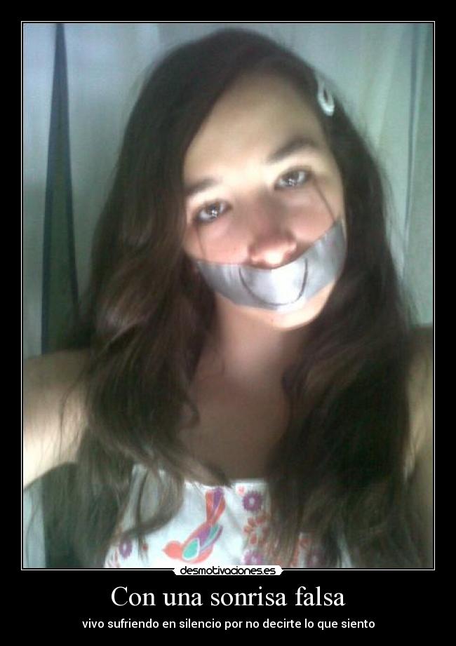 carteles sonrisa sonrisafalsa lloro tequiero ensilencio desmotivaciones