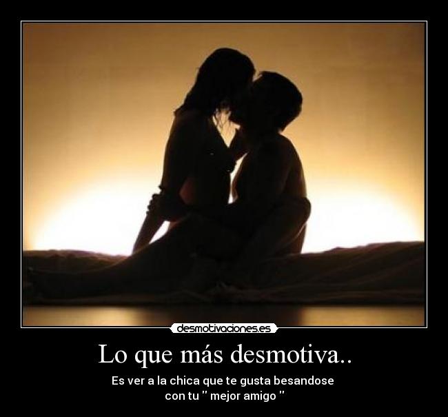 carteles beso desmotivaciones