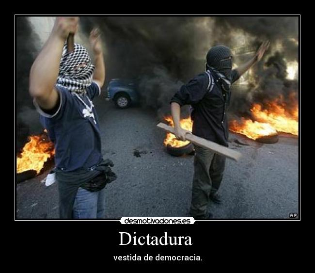 carteles vestida desmotivaciones