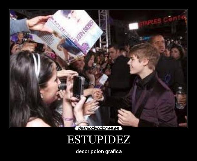 ESTUPIDEZ -