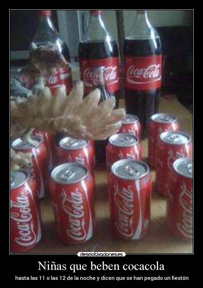 Niñas que beben cocacola -