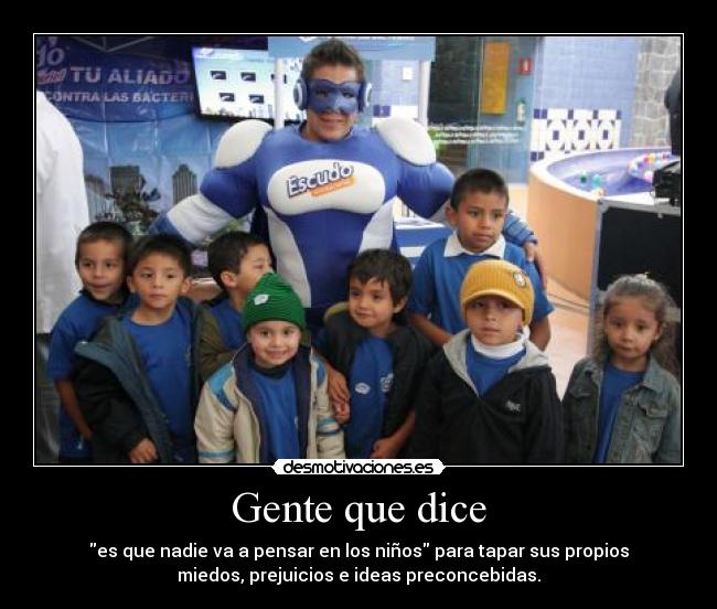 carteles gente hipocrita miedos escudo korsakoff gente desmotivaciones