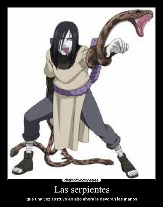 Las serpientes - que una vez sostuvo en alto ahora le devoran las manos