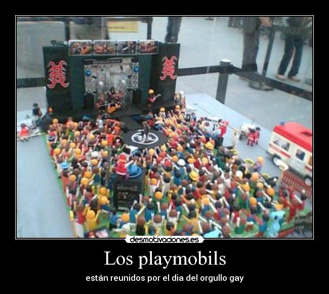 Los playmobils - están reunidos por el dia del orgullo gay