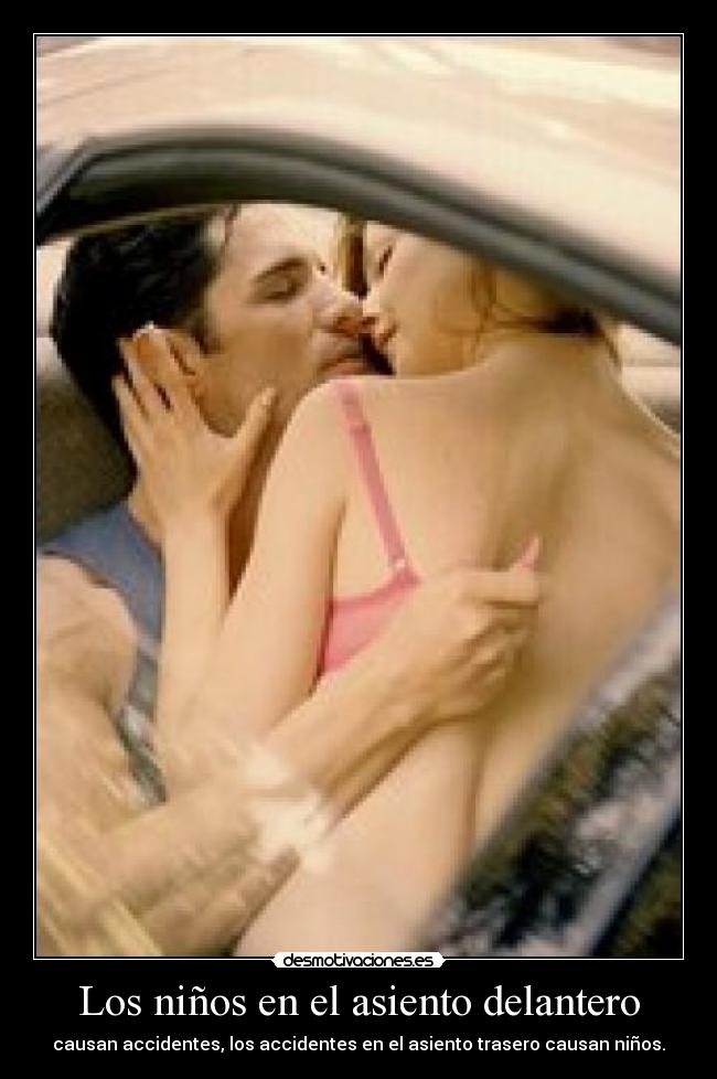 Los niños en el asiento delantero -
