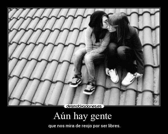Aún hay gente  - 