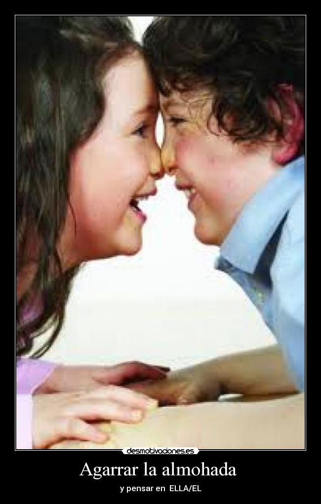 Agarrar la almohada  - 