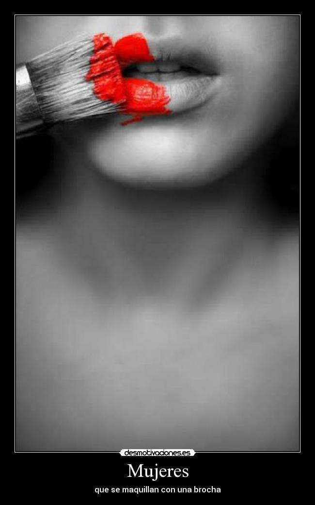 Mujeres - que se maquillan con una brocha
