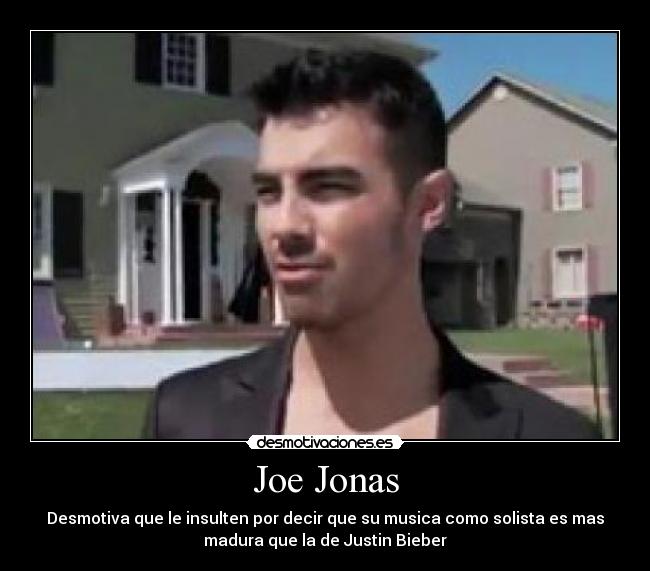 Joe Jonas - 