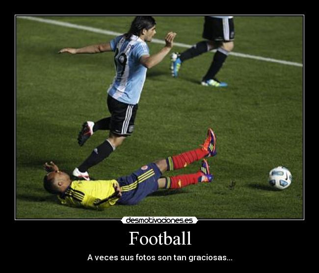 Football - A veces sus fotos son tan graciosas...
