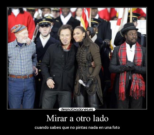 Mirar a otro lado - cuando sabes que no pintas nada en una foto