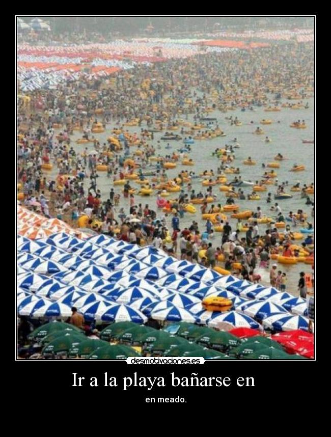 Ir a la playa bañarse en - en meado.