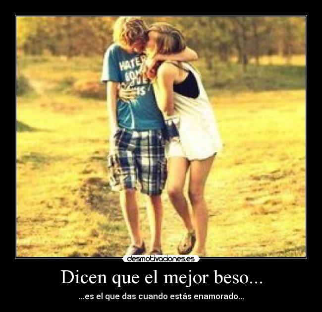 carteles beso desmotivaciones