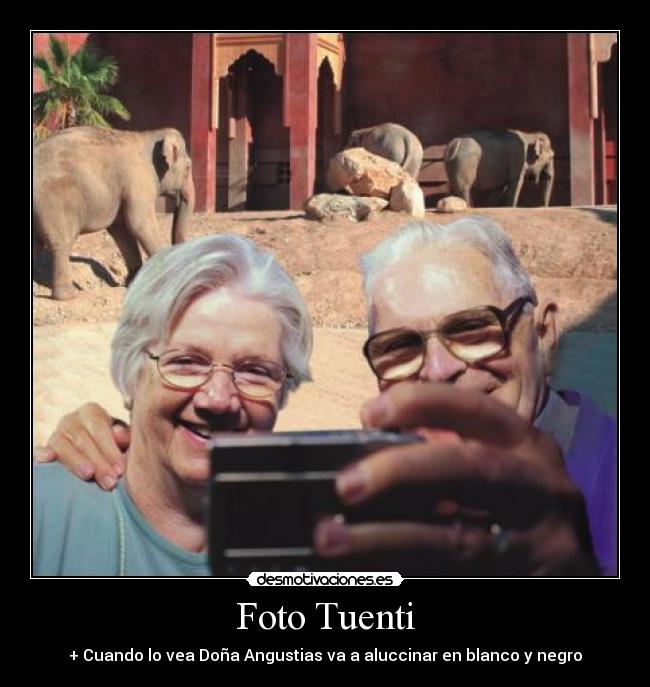 Foto Tuenti - + Cuando lo vea Doña Angustias va a aluccinar en blanco y negro