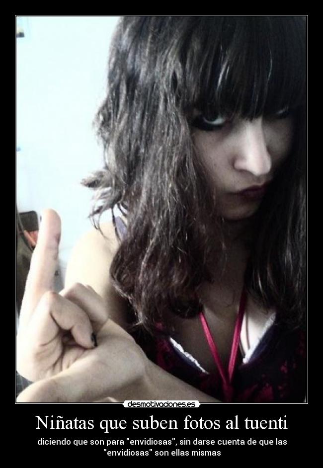 Niñatas que suben fotos al tuenti - 