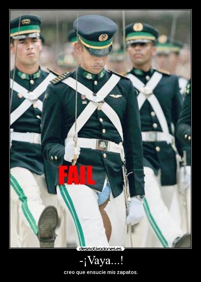 -¡Vaya...! - creo que ensucie mis zapatos.