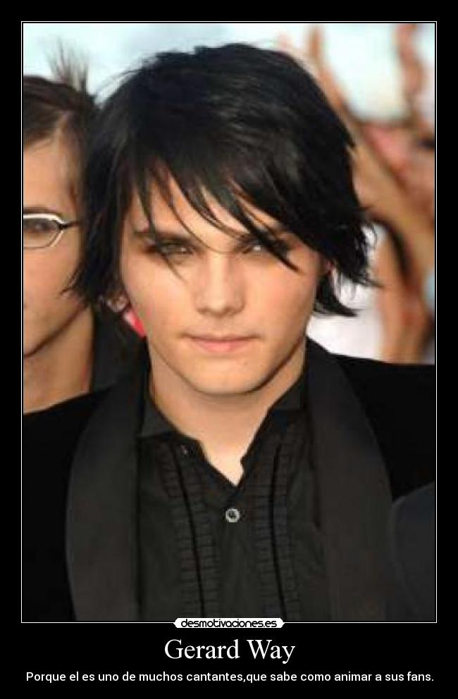 Gerard Way - Porque el es uno de muchos cantantes,que sabe como animar a sus fans.
