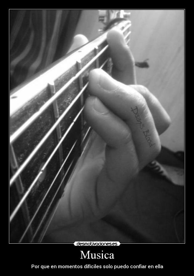 Musica - Por que en momentos difíciles solo puedo confiar en ella