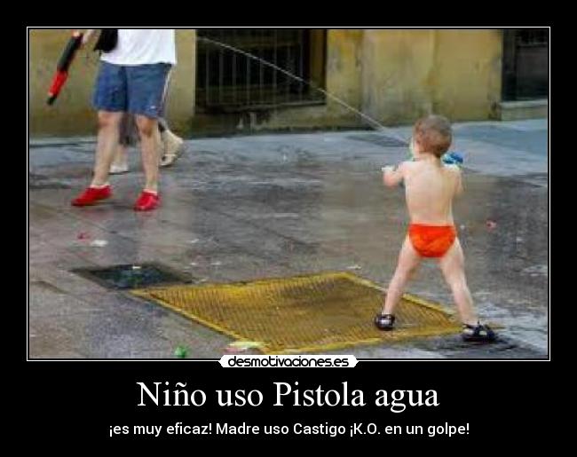 Niño uso Pistola agua - ¡es muy eficaz! Madre uso Castigo ¡K.O. en un golpe!