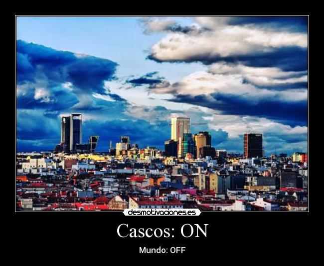 carteles mundo cascos off desmotivaciones