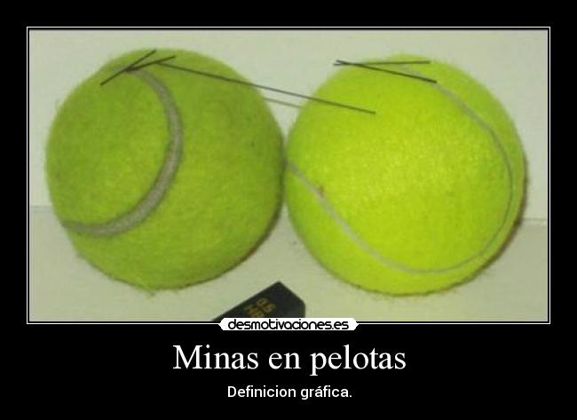 Minas en pelotas - 