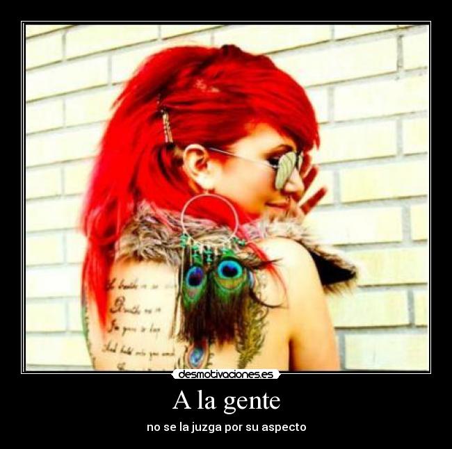 carteles gente juzgar aspectos caracter desmotivaciones