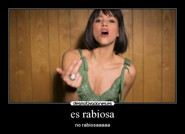 carteles shakira desmotivaciones