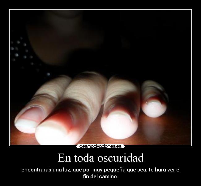 En toda oscuridad - 