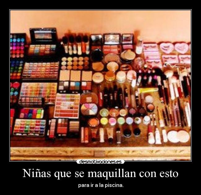 Niñas que se maquillan con esto - para ir a la piscina.