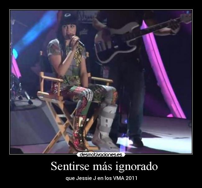 Sentirse más ignorado -