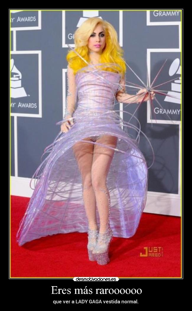 Eres más raroooooo -