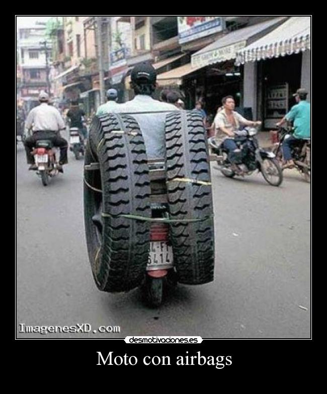 Moto con airbags -