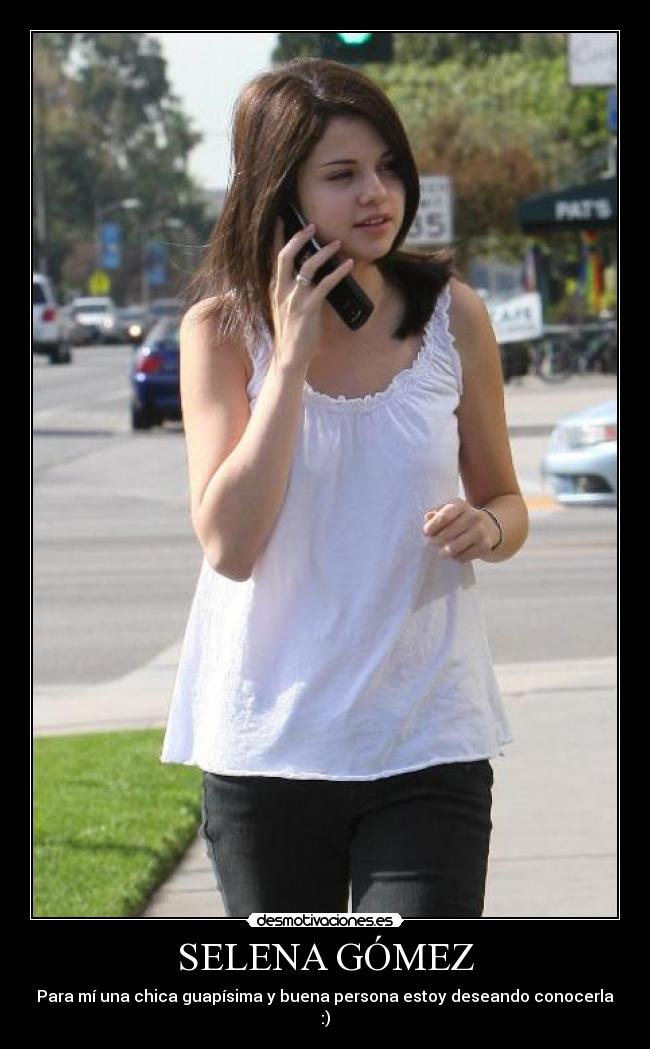 SELENA GÓMEZ - 